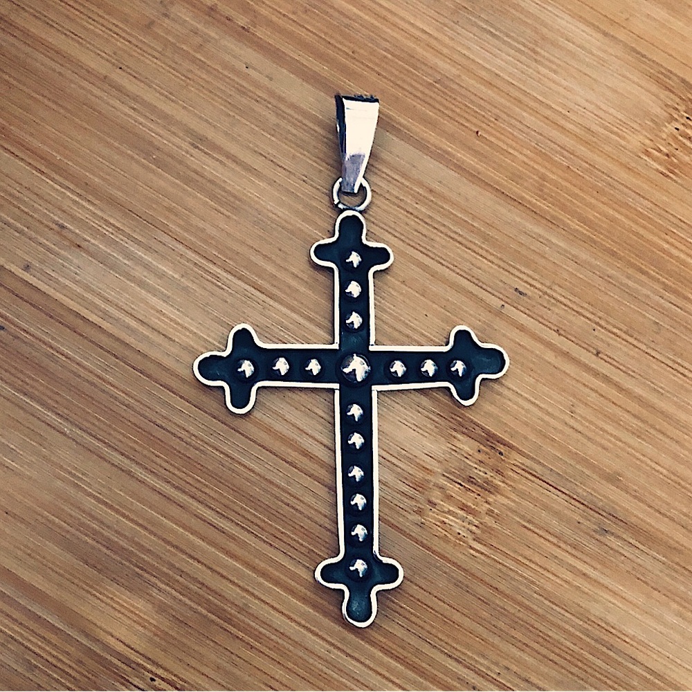 $74  Designer Estate Cross  Sterling  10.4 Grams  Marked 925 TP 103 MEXICO